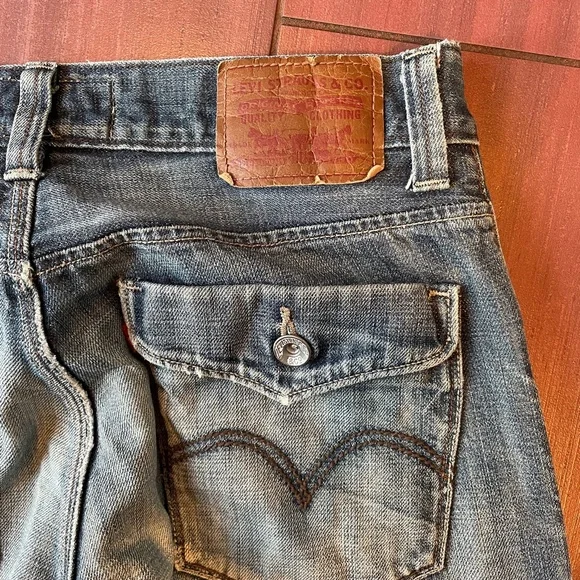 Levi's 514 Slim Straight jeans - Picture 8 of 11